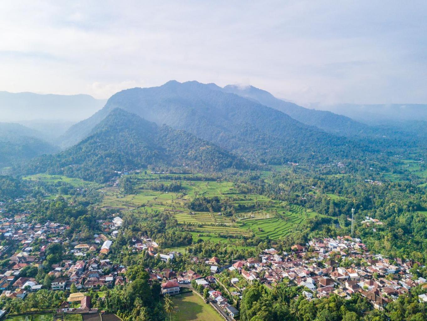 Pemandangan Desa Ana Ao 1